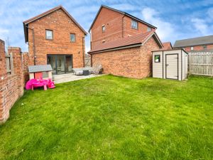 Photo 11- click for photo gallery